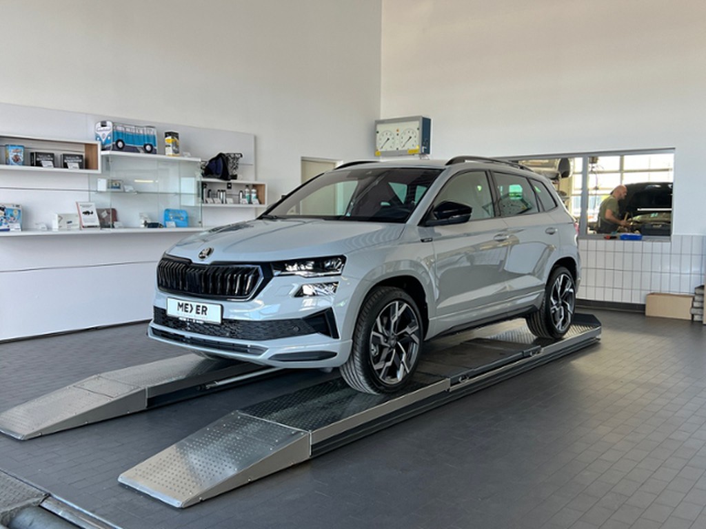 Skoda Karoq 2.0 TSI Sportline