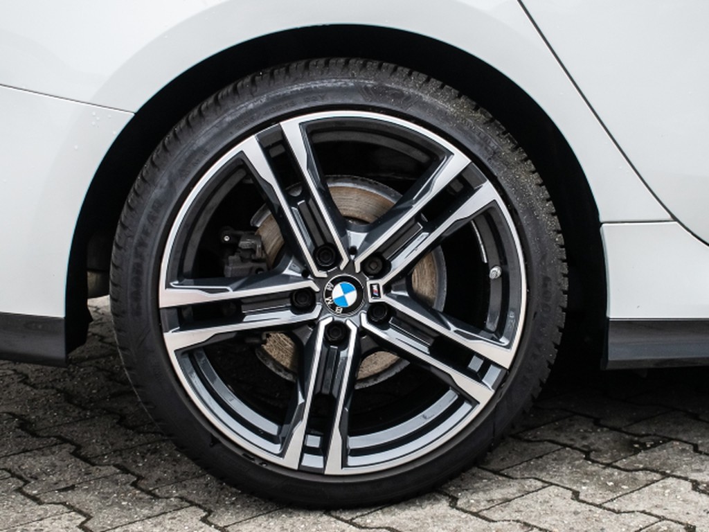 BMW 218 Gran Coupé M Sport Business Comfort Paket Sportpaket Digitales
