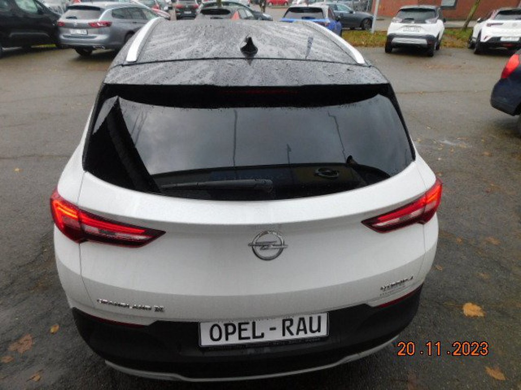 Opel Grandland X 1.6 Turbo Hybrid4 Ultimate