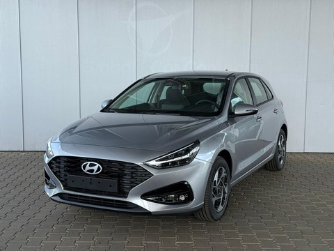 Hyundai i30 1.5 GO DPI Sitz Lenkradh Alu16 V &H m