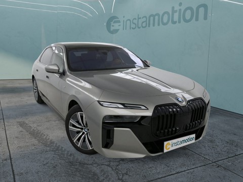 BMW i7 undefined