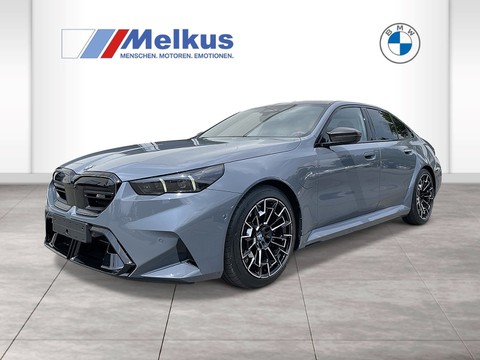 BMW M5 Limousine Verfügbar - M Drivers Paket - M Carbon Exterieurpaket