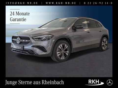Mercedes-Benz GLA 220 Progressive Night ° Distron