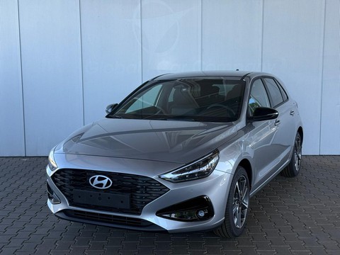 Hyundai i30 1.5 GO Plus DPI 96 6 MT V & H m Sitz & Lenkr Heiz Alu17 Privacy