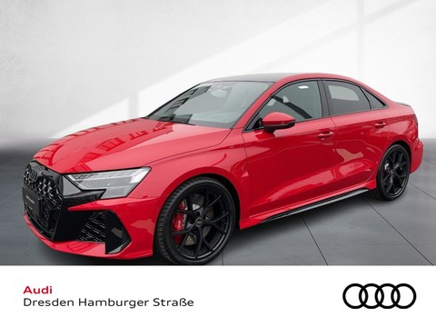Audi RS3 Limousine onic
