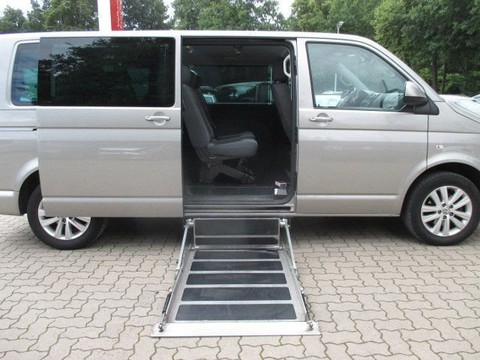 Volkswagen T5 Caravelle 2.0 TDI Comf ROLLSTUHLRAMPE Caravelle Comfortline lang