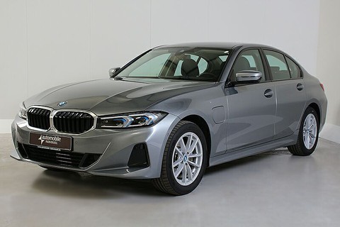 BMW 330 e HiFi