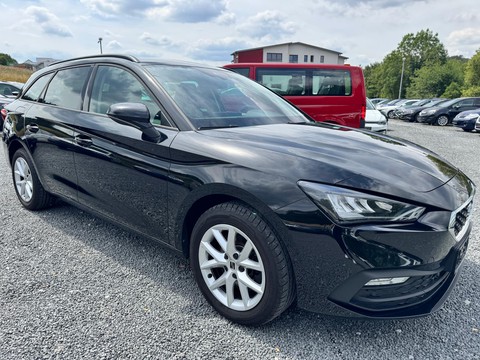 Seat Leon 2.0 TDI ST STYLE PDCHI VO FRONT