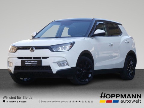 Ssangyong Tivoli 1.6 e-XGi Black White 4x2