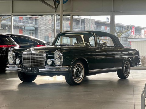 Mercedes-Benz 280 SE Cabriolet (W111)