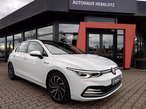 Volkswagen Golf 1.5 TSI STYLE 150 (-5407)