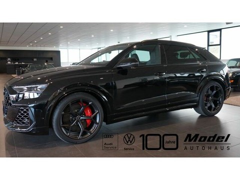 Audi RSQ8 performance | Dynamik | | 305 km h