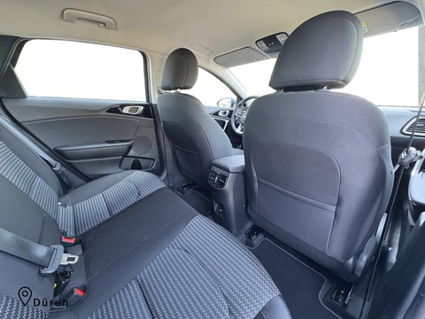 Kia cee'd undefined