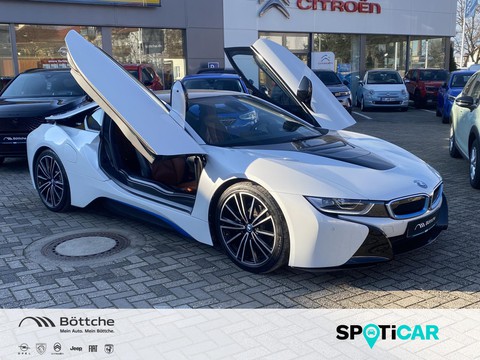 BMW i8 Coupe Laser Assistenzsysteme Aero Paket
