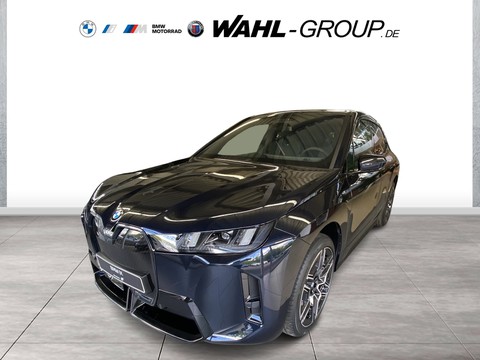BMW iX xDrive45 M Sport Pro IconicGlow