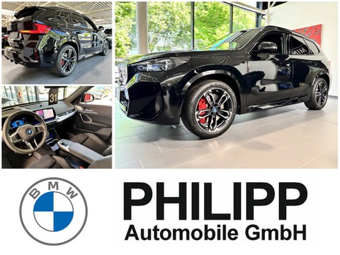BMW iX 1 xDrive30 M SportPro &K Driving Parking