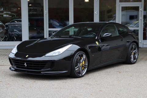 Ferrari GTC4Lusso Lift Carbon s HI-FI