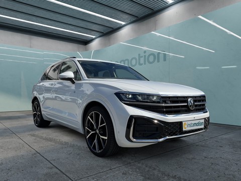 Volkswagen Touareg 3.0 TDI R-Line | | |