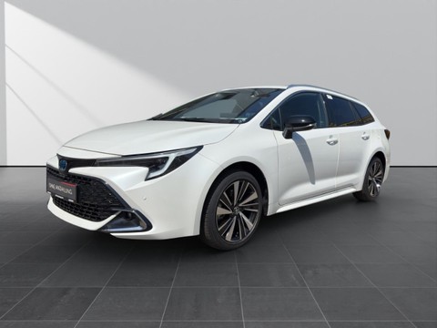 Toyota Corolla 2.0 Hybrid Sports Teamplayer