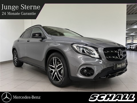 Mercedes-Benz GLA 180 URBAN NIGHT 18