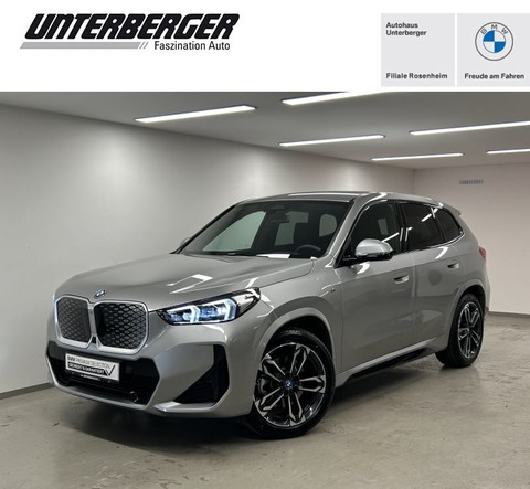 BMW iX 1 xDrive30 M Sportpaket PA Plus Drivingass