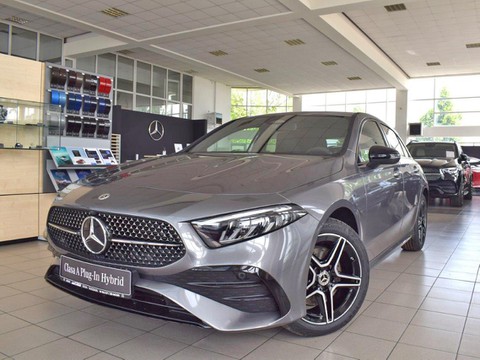 Mercedes-Benz A 250 e AMG Line MBUX