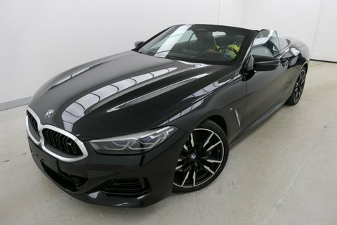 BMW 850 xDr Cabrio Laser Live Sitzbel