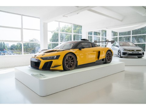 Audi R8 5.2 Spyder quattro performance EU6d LMS GT2 ColorEdition 1 of 6 CollectorsCar