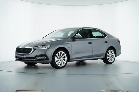 Skoda Octavia STYLE iV HYBRID DGITAL TACHO ACCuvm