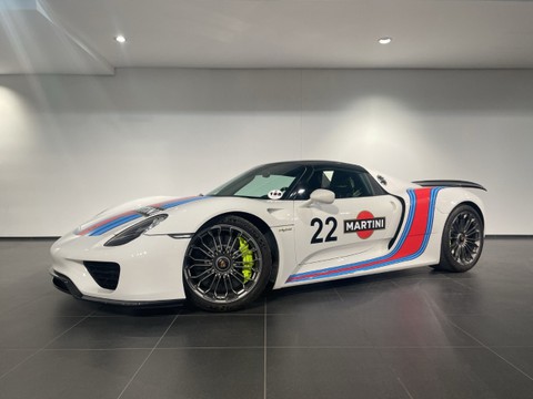 Porsche 918 2.5 Spyder Liftsystem Erstbesitz 150 km