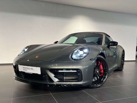 Porsche 992 911 Targa 4 GTS