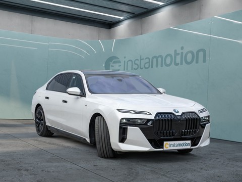 BMW i7 undefined