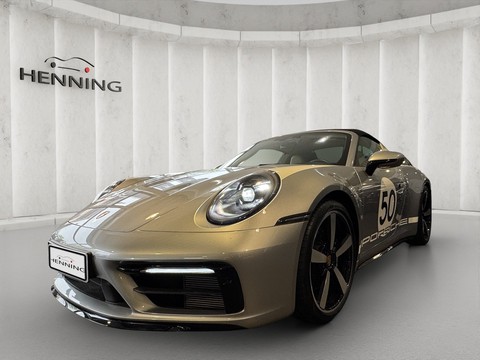 Porsche 911 Targa 4S Heritage Design Edition Lift
