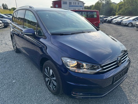 Volkswagen Touran 1.5 TSI MOVE PDCHI VO FAMILY-PAKET LIGHT