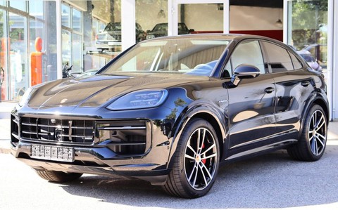 Porsche Cayenne Coupe S E-Hyb SportDesign 22
