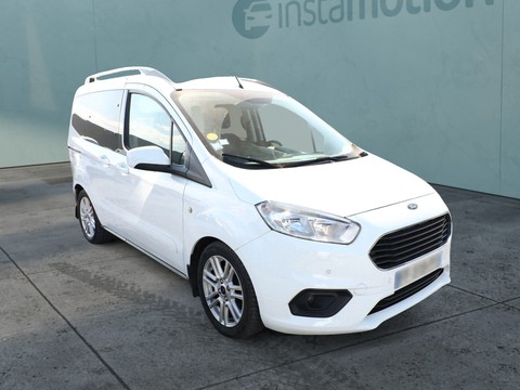 Ford Tourneo Courier 1.5 TDCi 100 Titanium