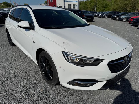 Opel Insignia 1.5 SIDI Turbo PDCHI VO BUSINESS LIGHT