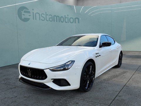 Maserati Ghibli MODENA 430PS AWD Bianco&Nero Wow Effekt