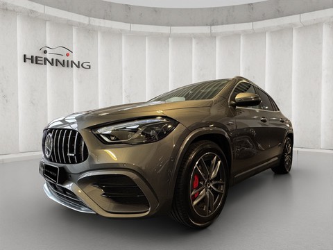Mercedes-Benz GLA 35 AMG Burmester
