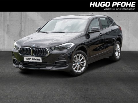 BMW X2 sDrive18i Driving