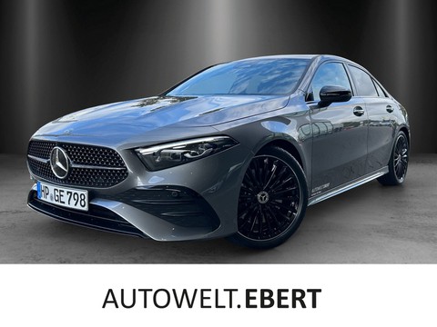 Mercedes-Benz A 220 d Limousine AMG Distro KeyGO 19