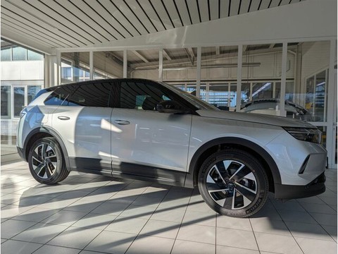 Opel Grandland 1.2 Hybrid 48 V Automatik