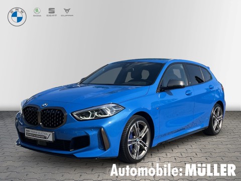 BMW M135 i xDrive M-Sport HeadUpDisplay AppleCarPlay
